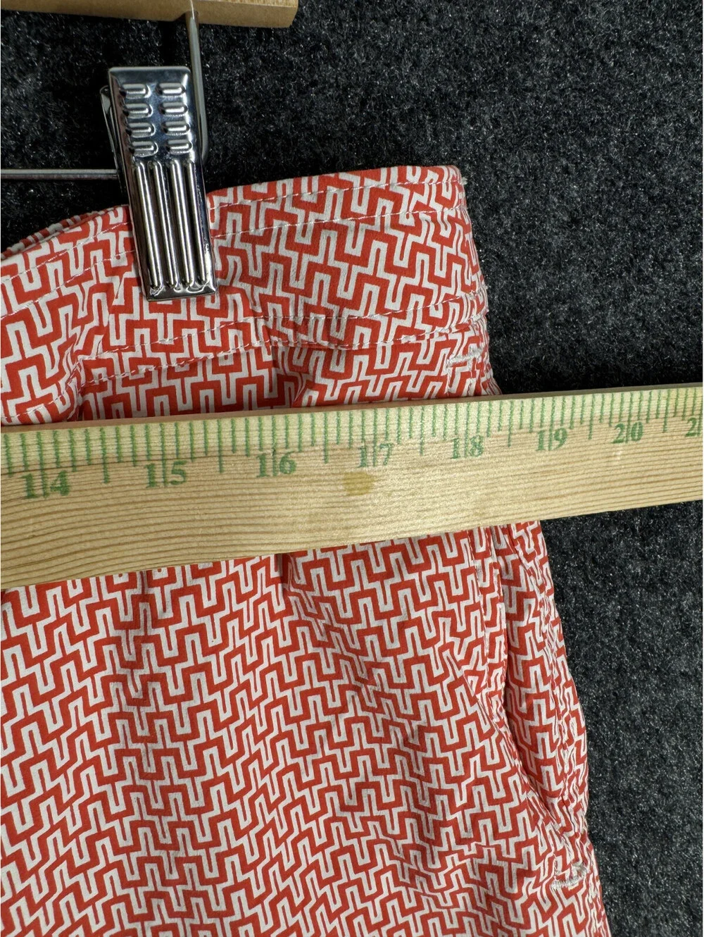 J. Crew Shorts Men 36 Red Geometric Mid Rise Chino Pockest Lined Stretch Regular